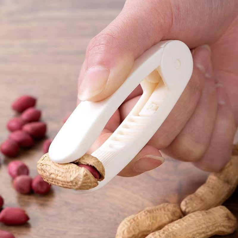 Lisslune | Peanut Seed Peel Plastic Peanut Clip