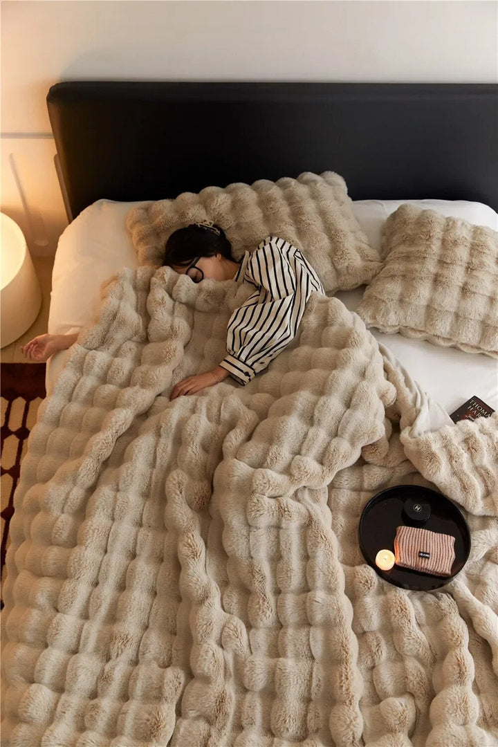Lisslune | SnugWrap | Luxury Plush Blanket for Ultimate Warmth & Comfort