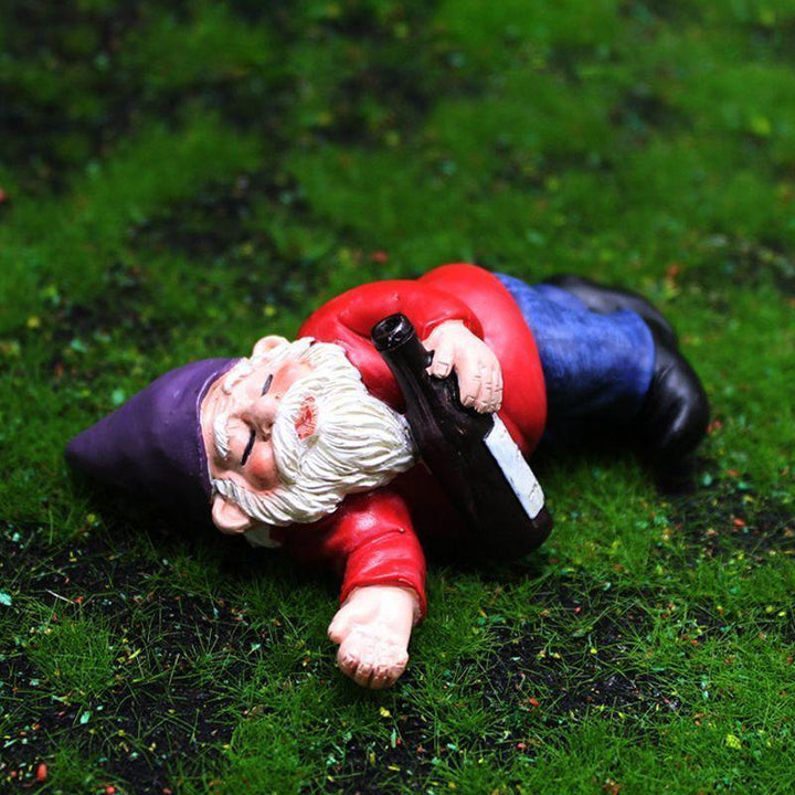 Lisslune | Drunk Garden Gnomes 4-piece Set