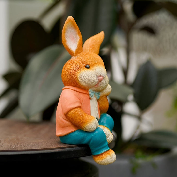 Lisslune | WhimsiBunny – Sitting Rabbit Sculpture for Playful and Modern Desk or Shelf Decoration