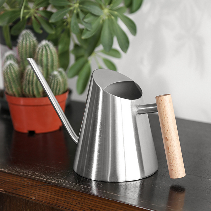 Lisslune | Modern watering can with wooden handle – Stylish watering can for plants in the garden