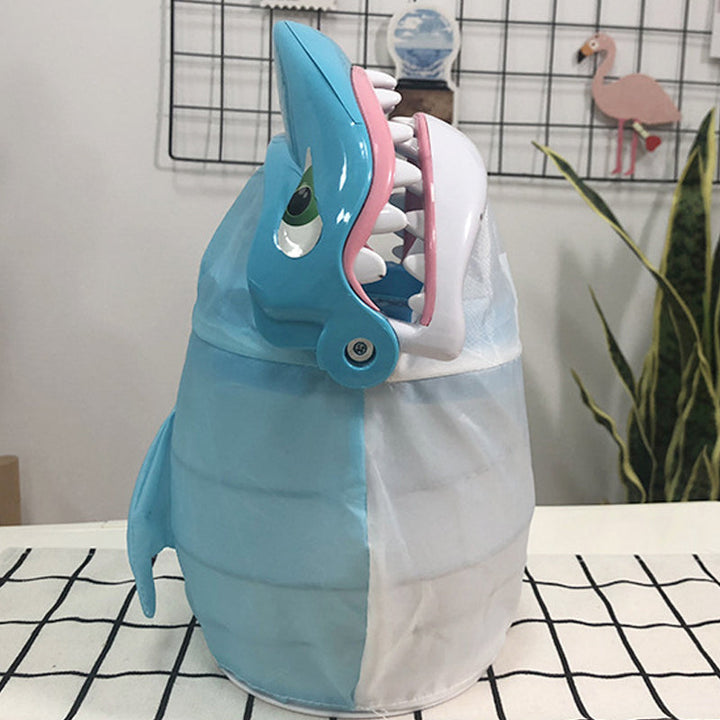 Lisslune | Shark Bite Game - Watch out for your fingers!
