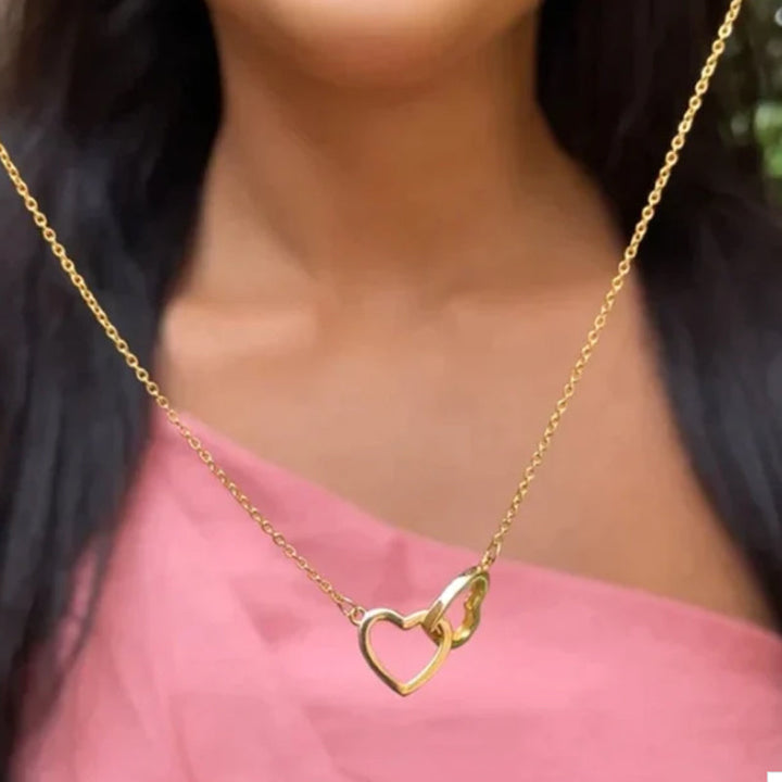 Lisslune | Two Hearts Necklace with Rotating Rose Gift Box