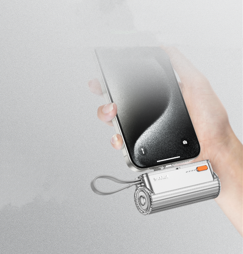 Lisslune | 5000mAh Mini Capsule Built-In Cable Power Bank