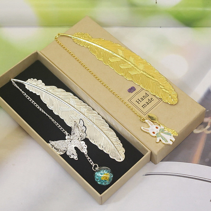 Lisslune | Metal Spring Bookmark