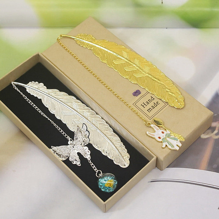Lisslune | Metal Spring Bookmark