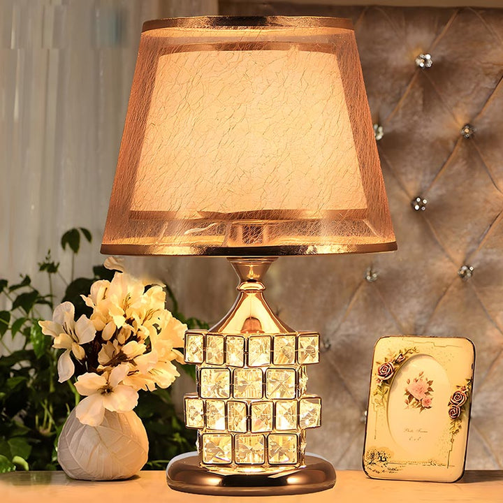 Lisslune | CrystGlow - Golden crystal-inspired table lamp