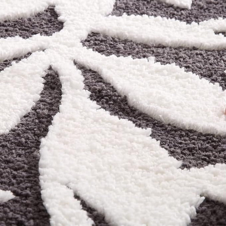 Lisslune | Zyphire Leaf Pattern Bath Mat