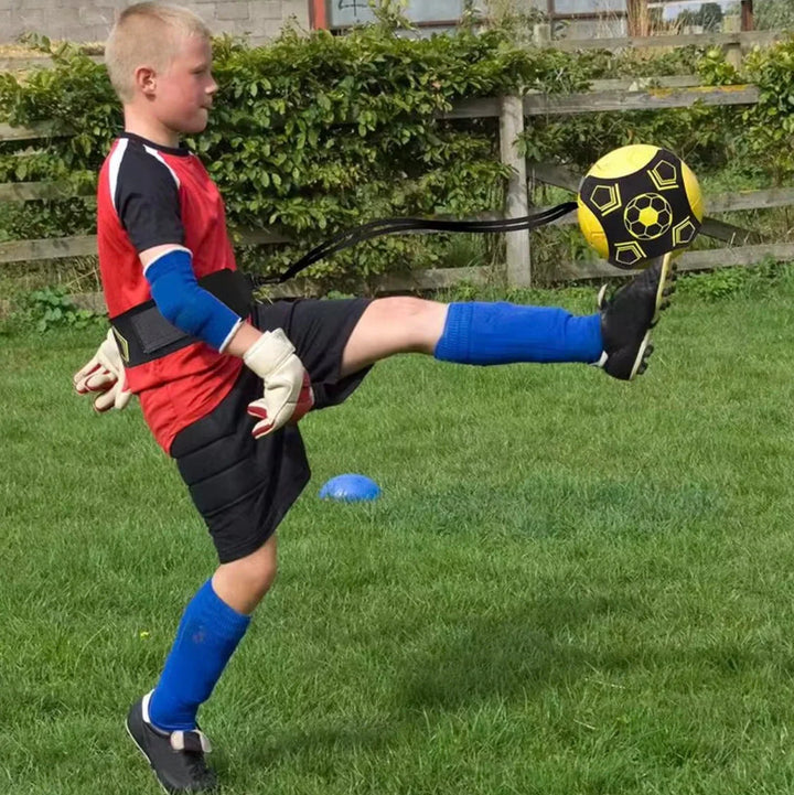 Lisslune | FootTrainer | Solo Training Aid for Football