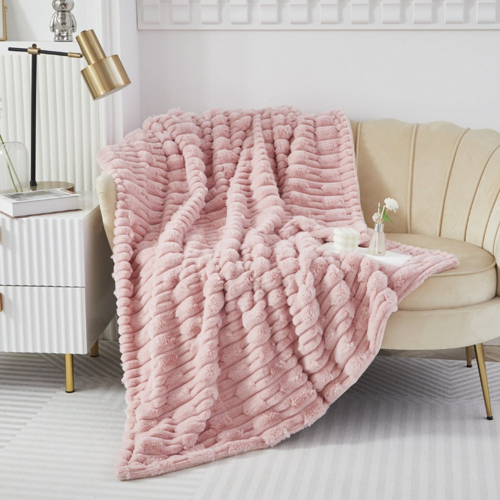 Lisslune | Plush Soft Synthetic Rabbit Blanket