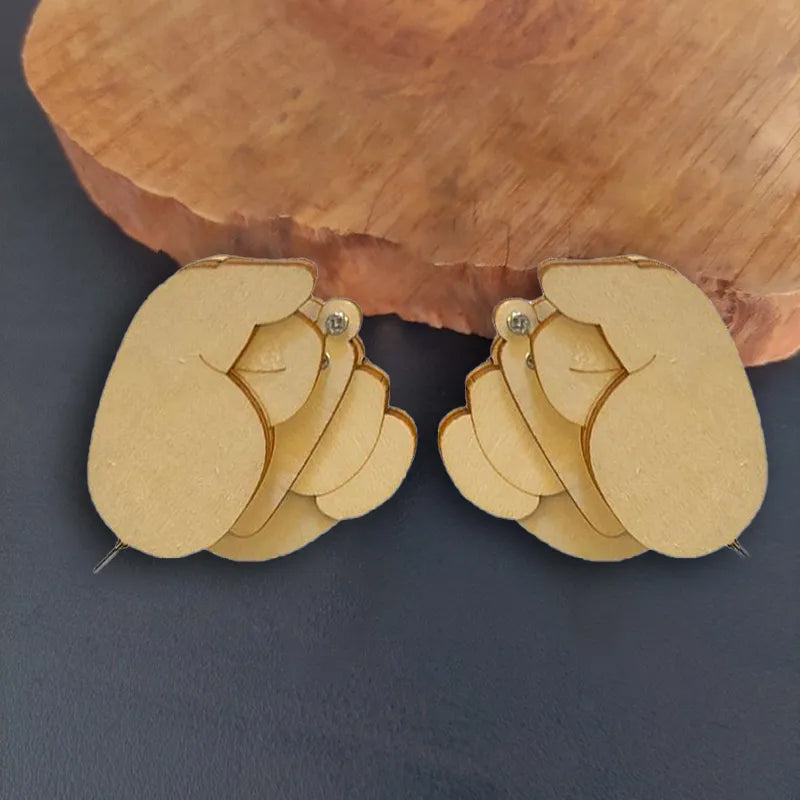 Lisslune | Funny Wooden Finger Brooch