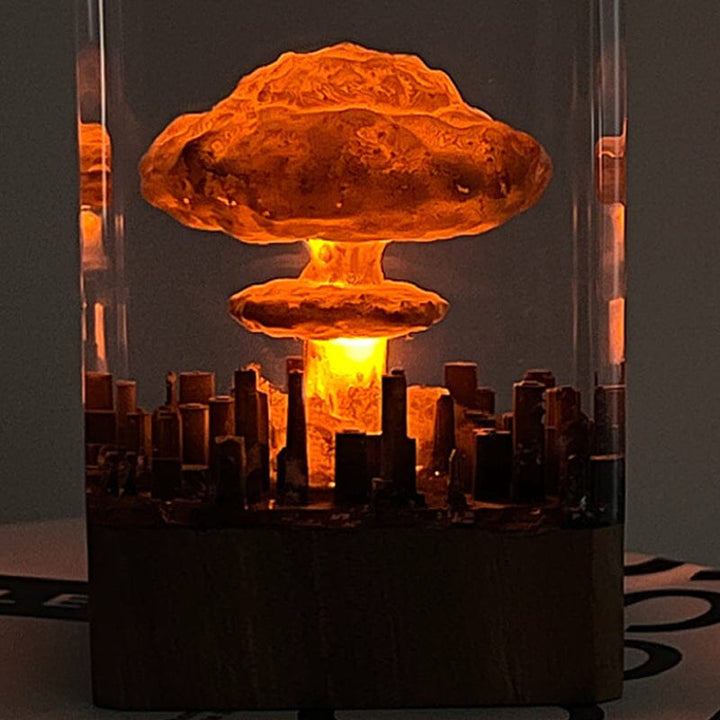 Lisslune | Resin lamp with explosive bombs