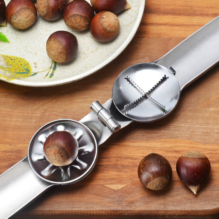 Lisslune | Portable Nutcracker Chestnut Clip