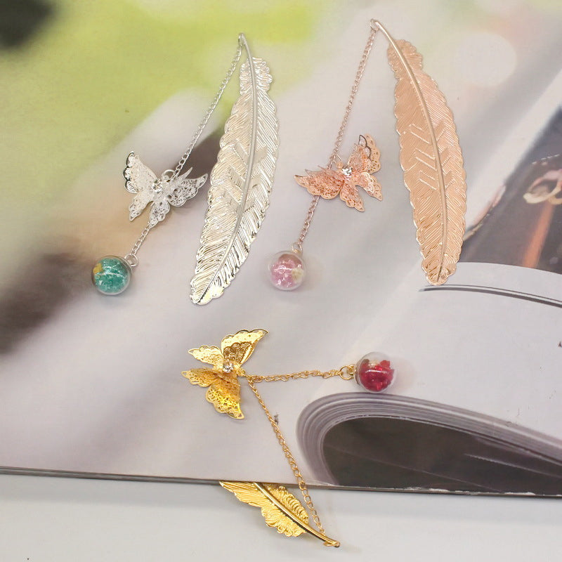 Lisslune | Metal Spring Bookmark