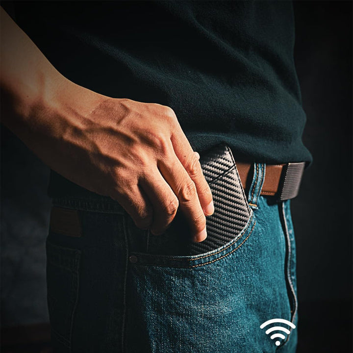 Lisslune | Theft-proof magnetic card holder made of genuine leather