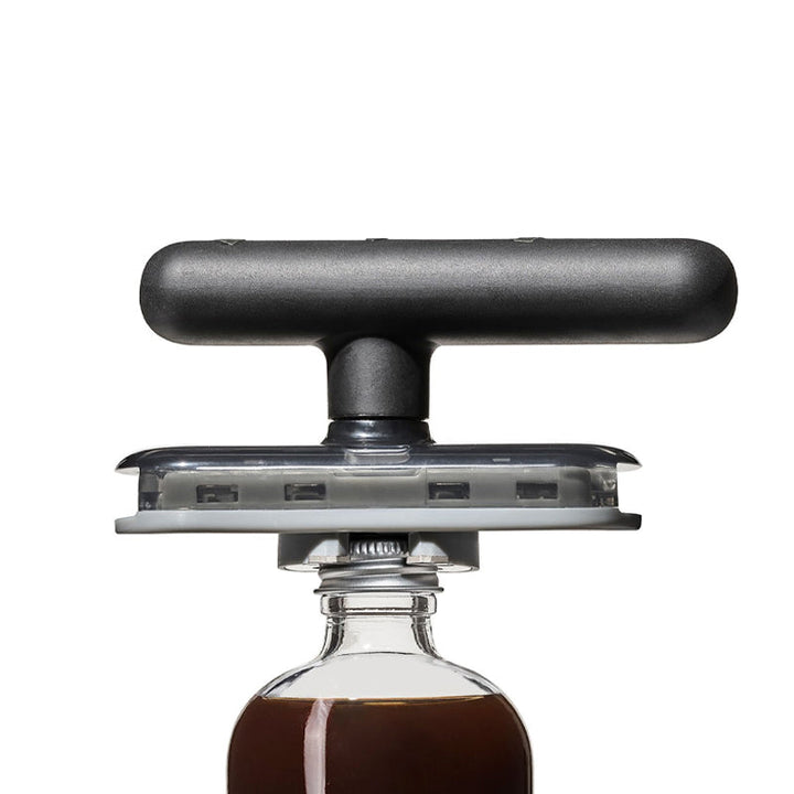 Lisslune | Labor-saving can opener