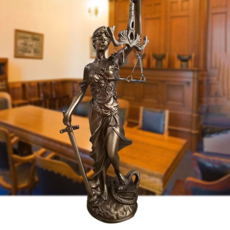 Lisslune | Decoration statue of the goddess of justice