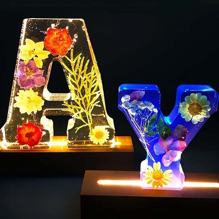 Lisslune | Night light made of resin with floral pattern