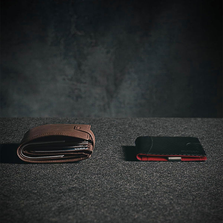 Lisslune | Theft-proof magnetic card holder made of genuine leather