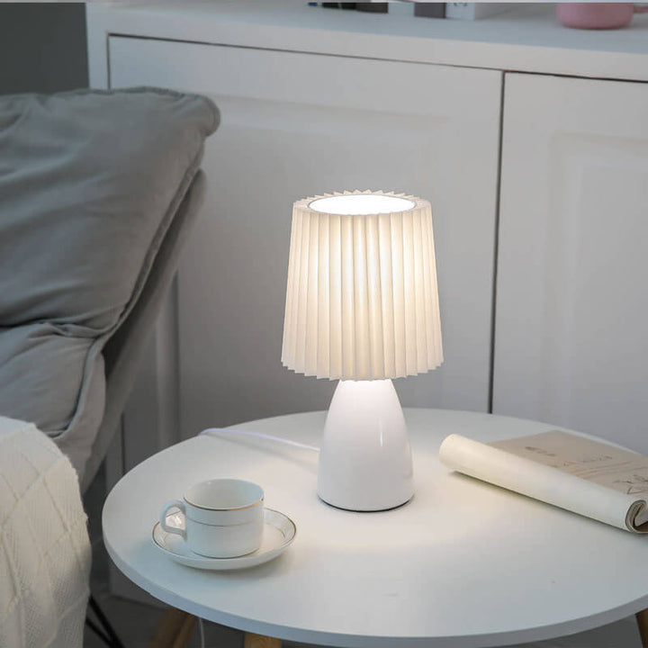 Lisslune | Scandinavian Retro Table Lamp with Pleated Shade and Glass Base
