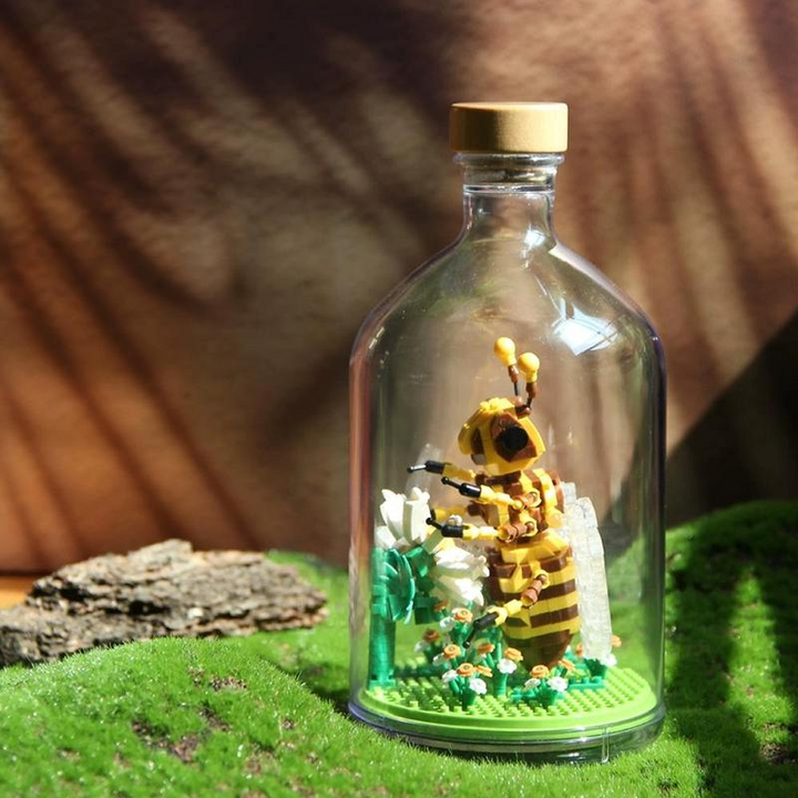 Lisslune | Mini building blocks for insect collection