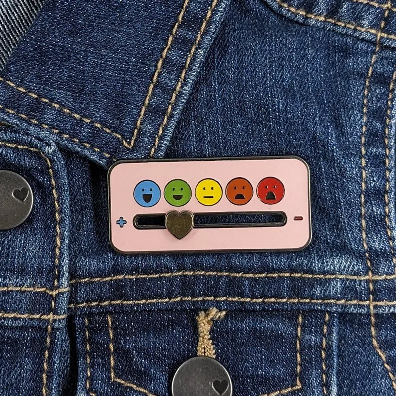 Lisslune | Brooches that express your mood