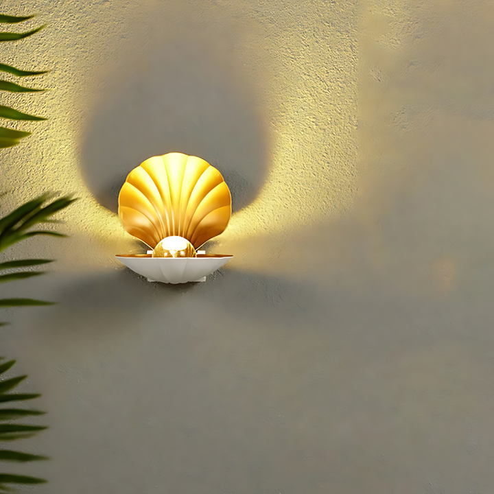 Lisslune | LumiGuard Outdoor LED Wall Light – Elegant and Weatherproof Lighting