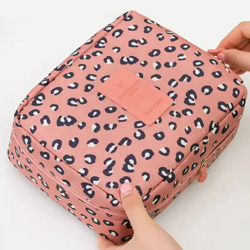 Lisslune | Travel Hanging Cosmetic Bag