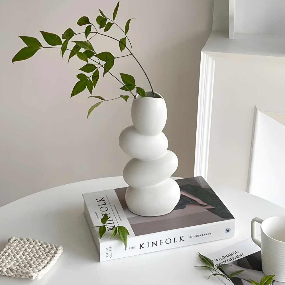 Lisslune | OvaForm Sculptural Ceramic Vase – Large Egg-shaped Modern Centerpiece Decoration