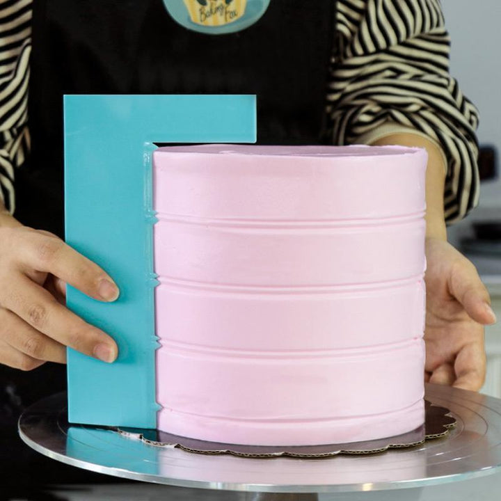 Lisslune | 8-Style-Cake-Scraper necessary for cake lovers
