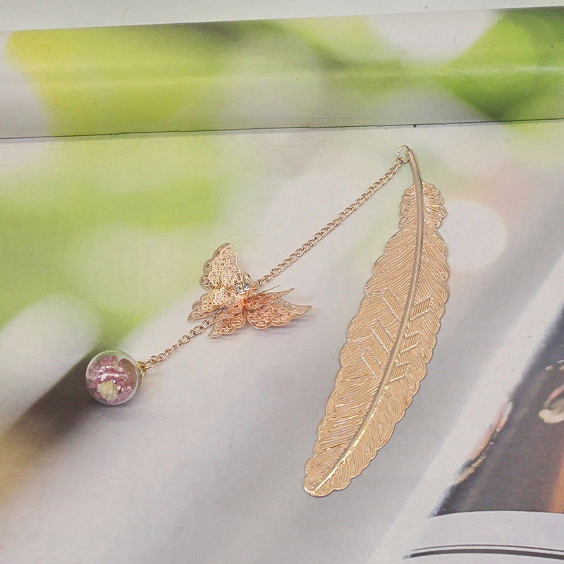 Lisslune | Metal Spring Bookmark
