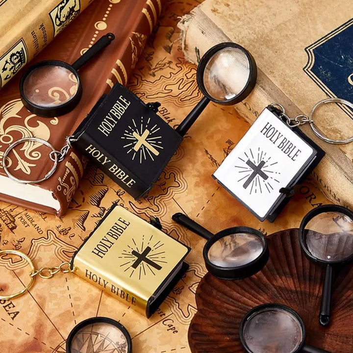 Lisslune | Mini Book Bible Keychain