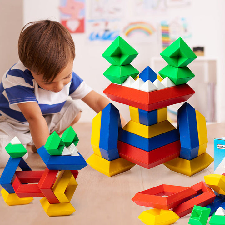 Lisslune | Pyramids that stack the blocks