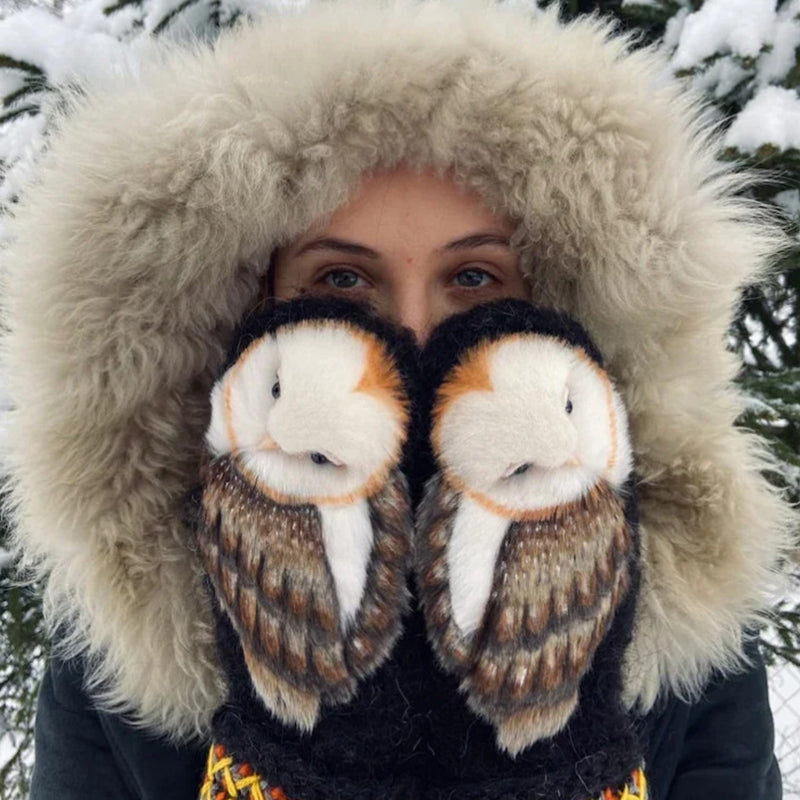 Lisslune | Handknitted Nordic gloves made of wool with owls