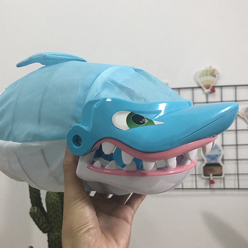 Lisslune | Shark Bite Game - Watch out for your fingers!