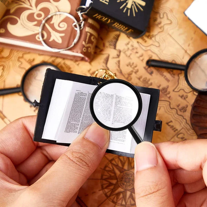 Lisslune | Mini Book Bible Keychain