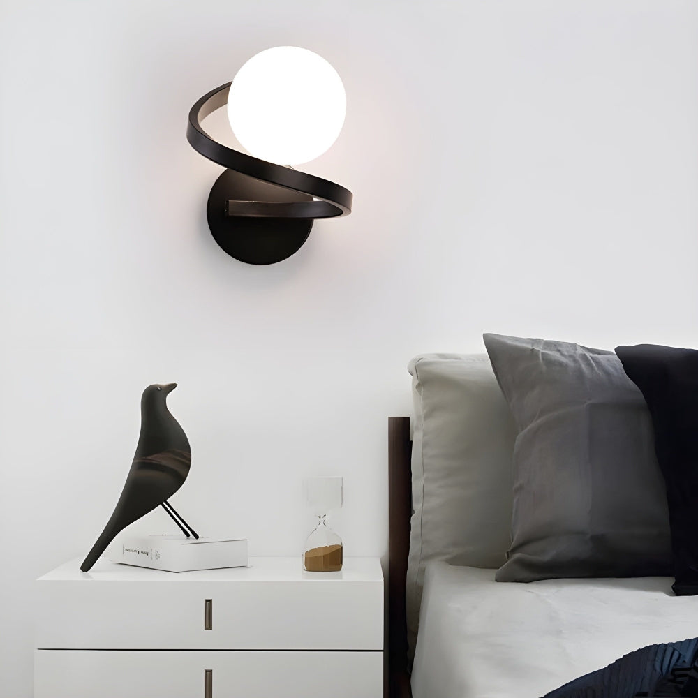 Lisslune | LumiSpire – Spiral LED wall light with modern design