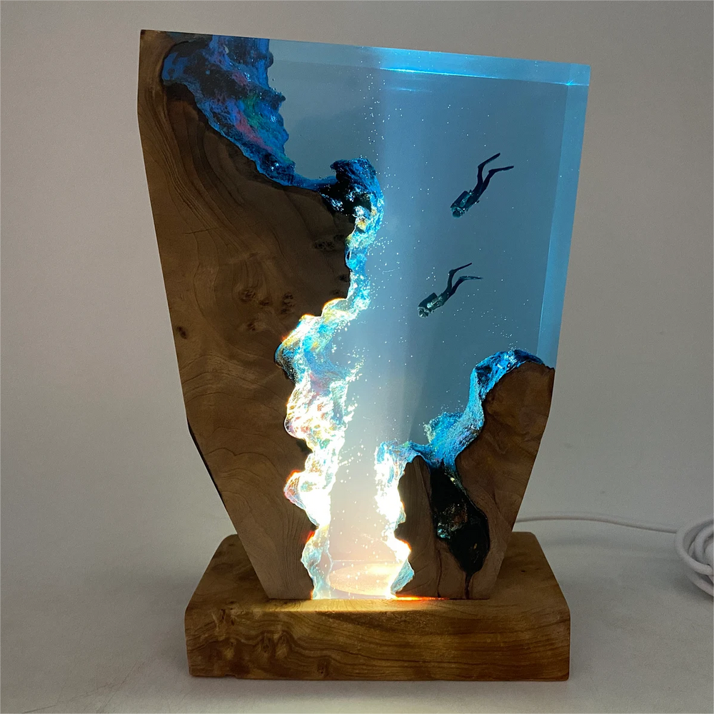 Lisslune | Abyss Aurora: Dive into illuminated depths