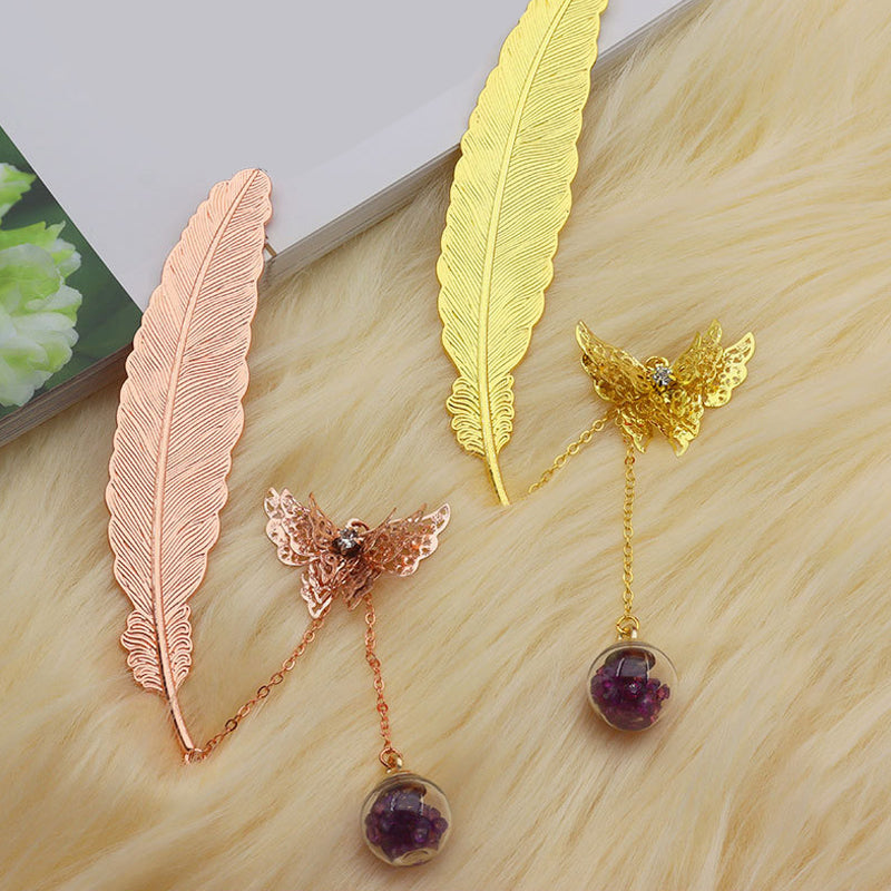 Lisslune | Metal Spring Bookmark