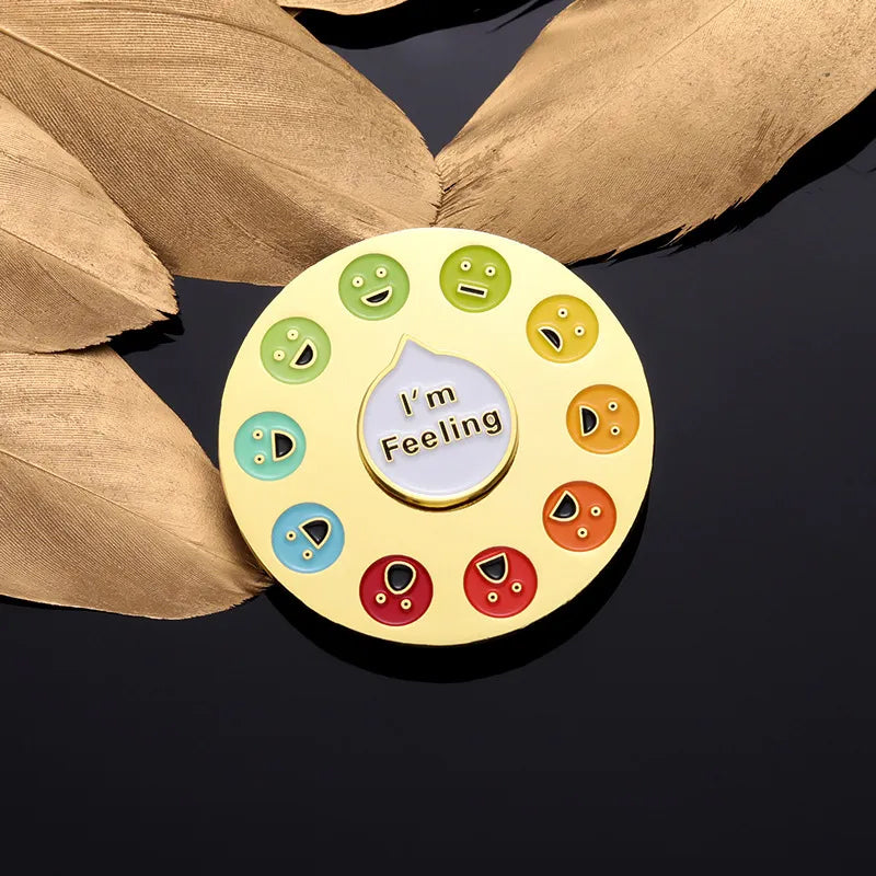 Lisslune | Brooches that express your mood