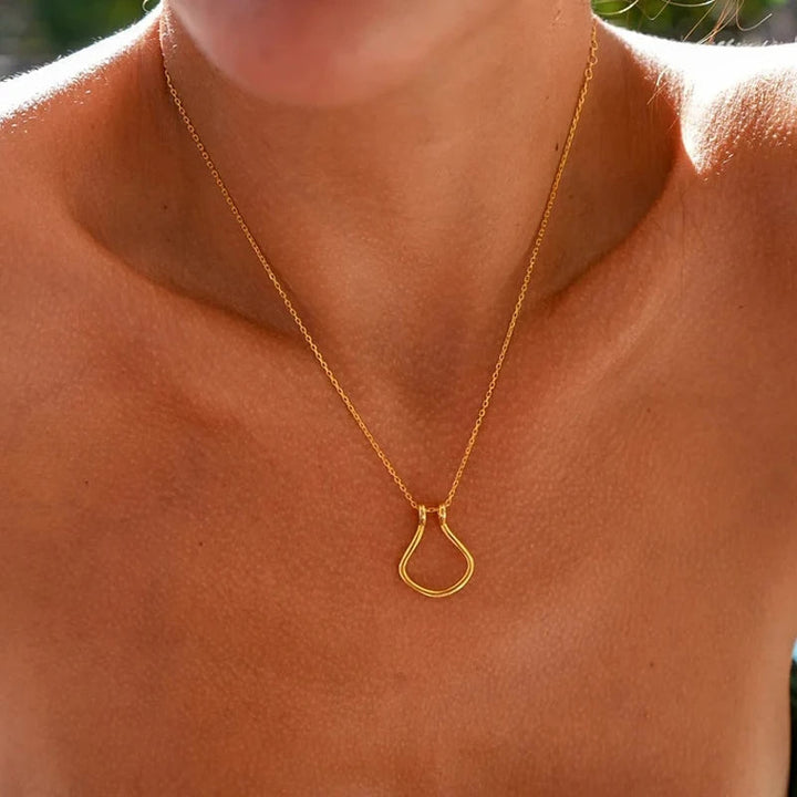 Lisslune | Protect your precious ring when you're not wearing it on your finger!