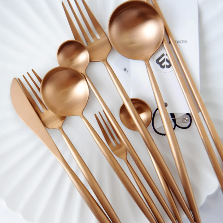 Lisslune | Modern Stainless Steel Cutlery Set – 24 Pieces
