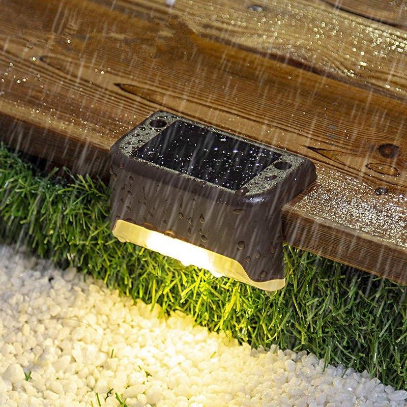 Lisslune | Waterproof Stair Solar Lights for Outdoors (4 pieces)