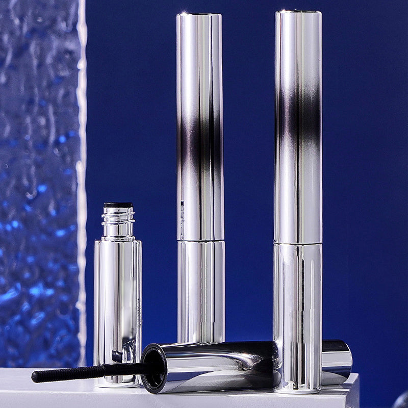 Lisslune | Waterproof and smudge-proof mascara in metal bottle