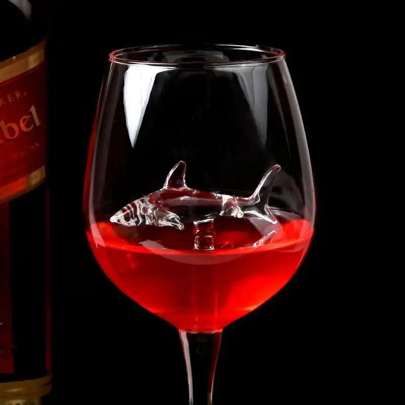 Lisslune | Built-in Shark Sea Wine Glasses