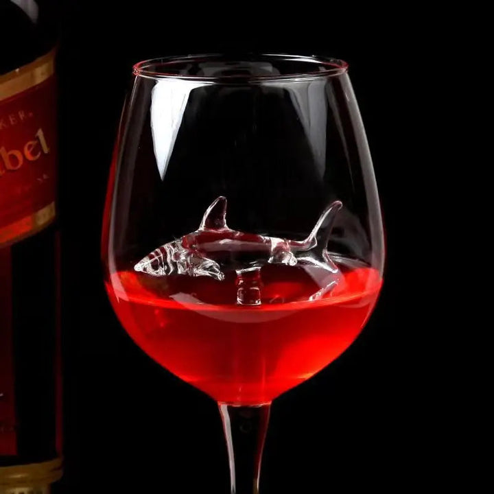 Lisslune | Built-in Shark Sea Wine Glasses
