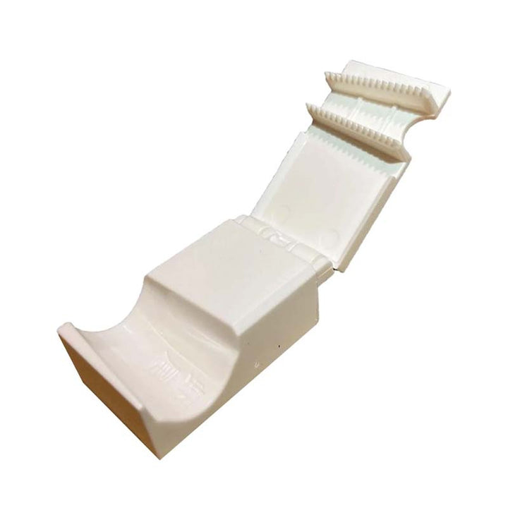 Lisslune | The tool for removing lobster shells