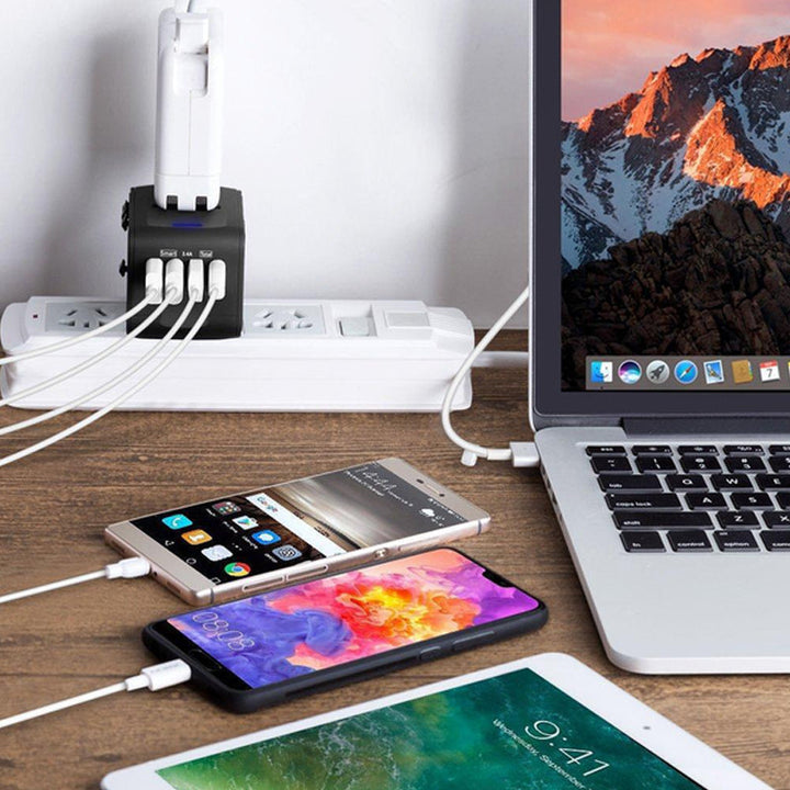 Lisslune | Universal Smart Travel Adapter Voltage Converter