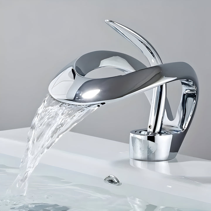 Lisslune | AquaGleam – Minimalist Bathroom Basin Tap