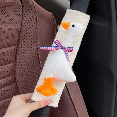 Lisslune | Plush Heart Frog Car Seatbelt Shoulder Pad